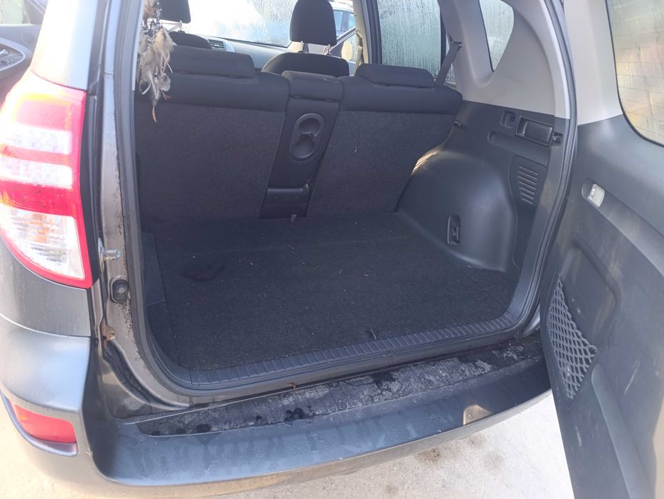 Тойота рав 4 / Toyota rav 4 след 2006 - на части