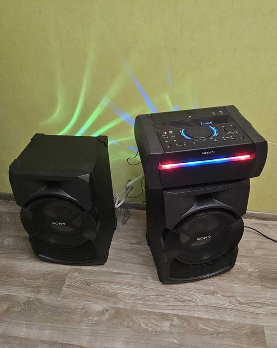Продавам Аудио Система Sony Shake-X30D