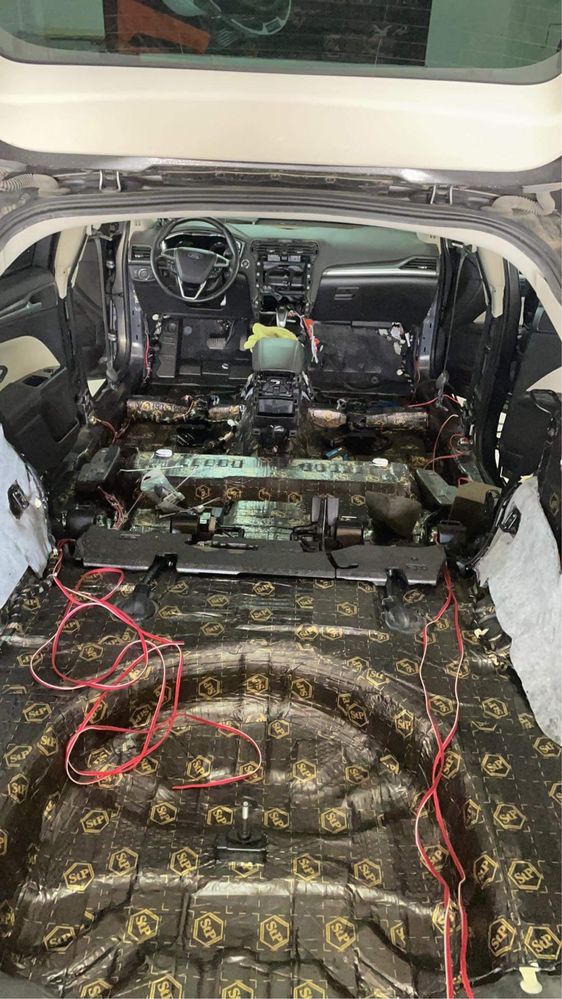 Insonorizare/Antifonare auto cu materiale premium