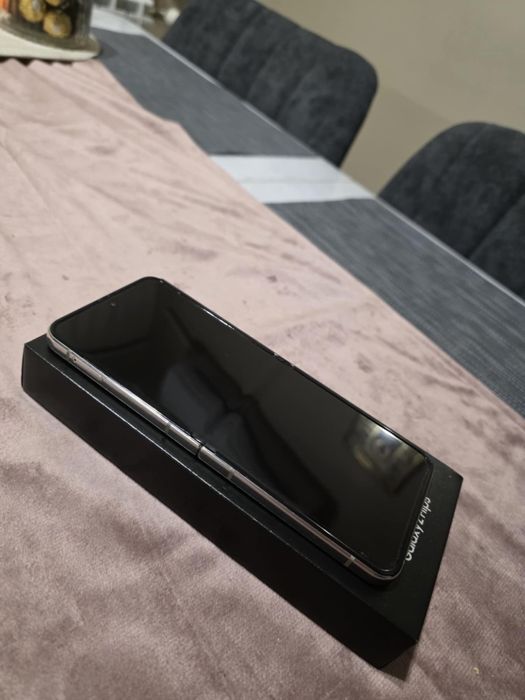 Samsung Galaxy Z flip 5