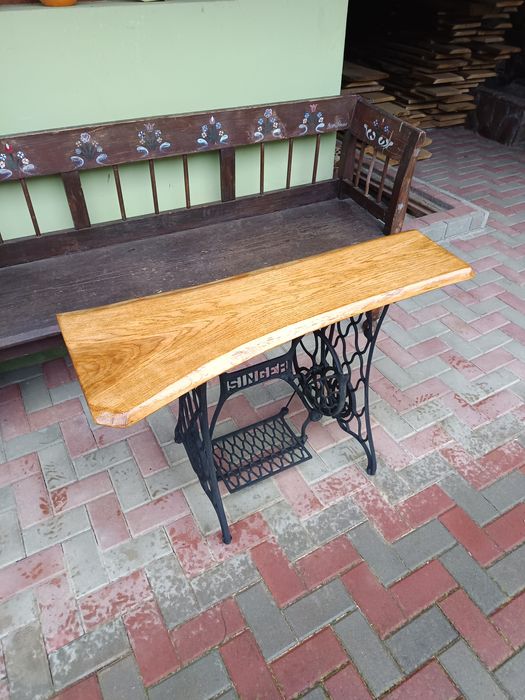 Masa de toaleta , lavoar baie , birou  din mașină de cusut