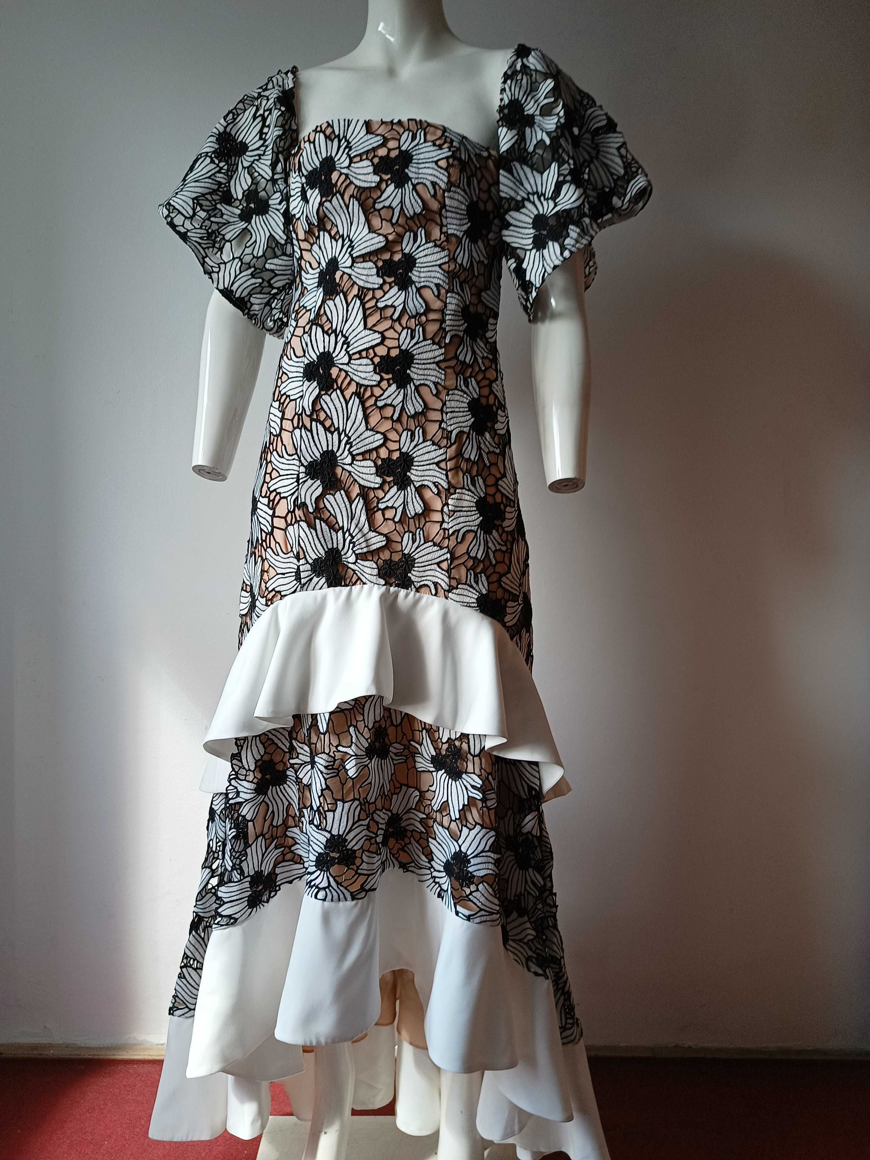 Rochie Keepsake brodată