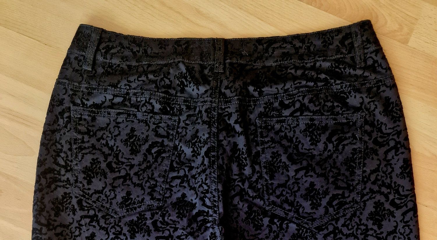 Pantaloni eleganți dama, insertii catifea, diverse mărimi, import Ital