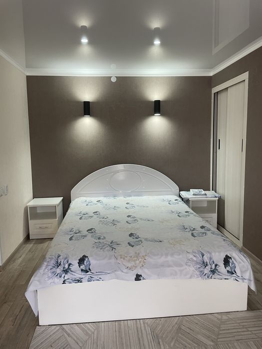 1 ком по часам 2000,10000 ночь