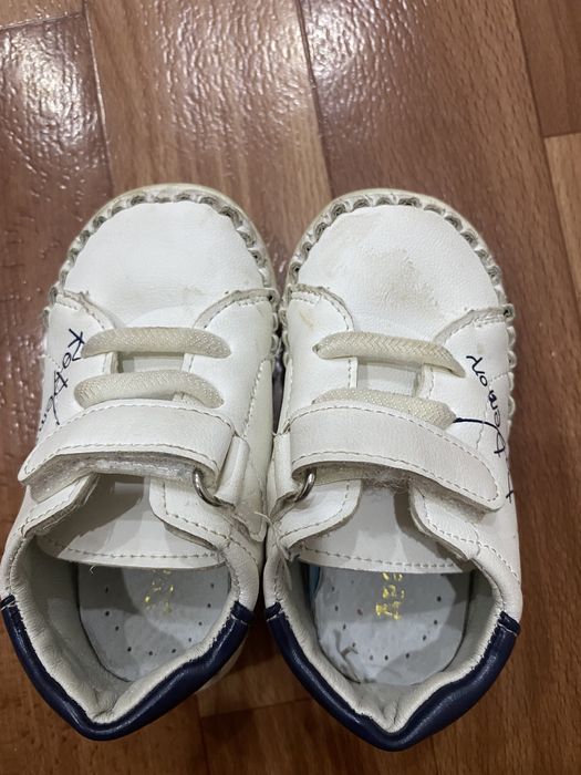 Ботинки кроссовки для малыша Дешево