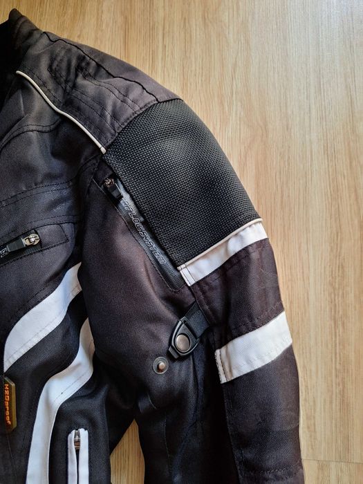 Дебело, мото яке