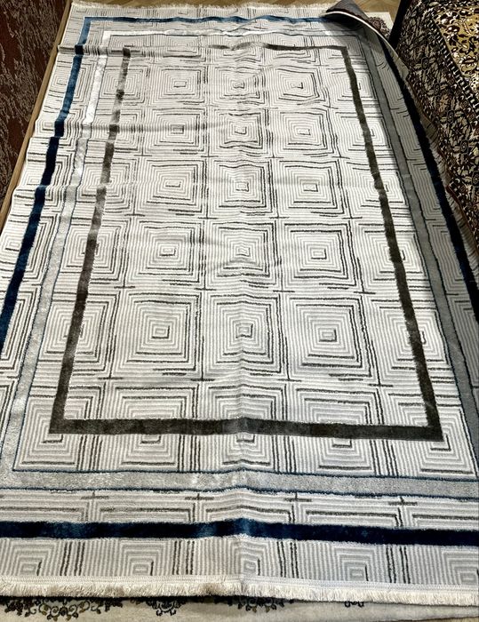 Новый,ковер качественный ворс, производство Турция