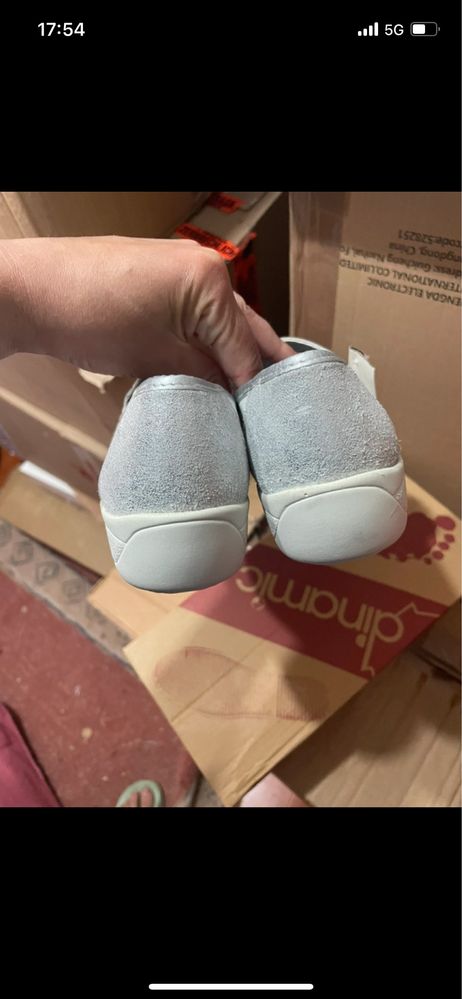 Pantofi frumosi si comozi de piele
