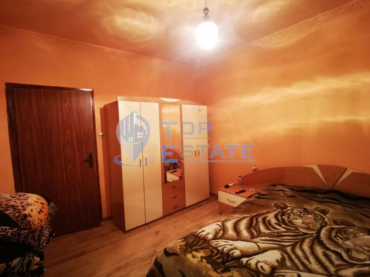 Продава се Тристаен апартамент в Горна Оряховица - 70 кв.м за 984 €/кв.м - Снимка #7
