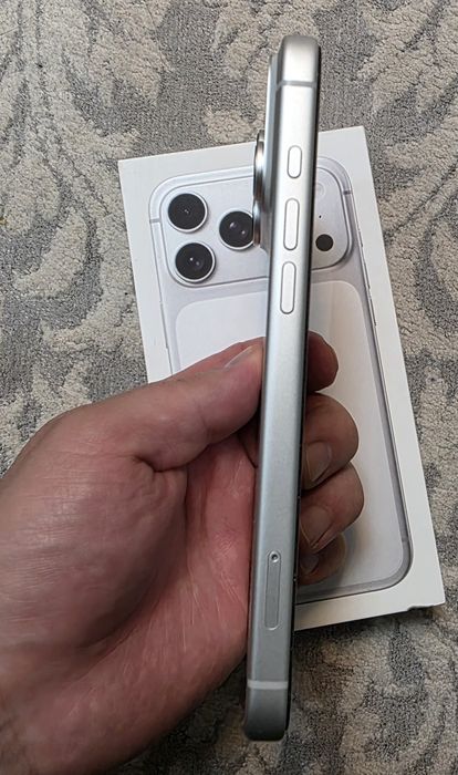 iPhone 17 pro max 13 sikl, silver sim 256gb