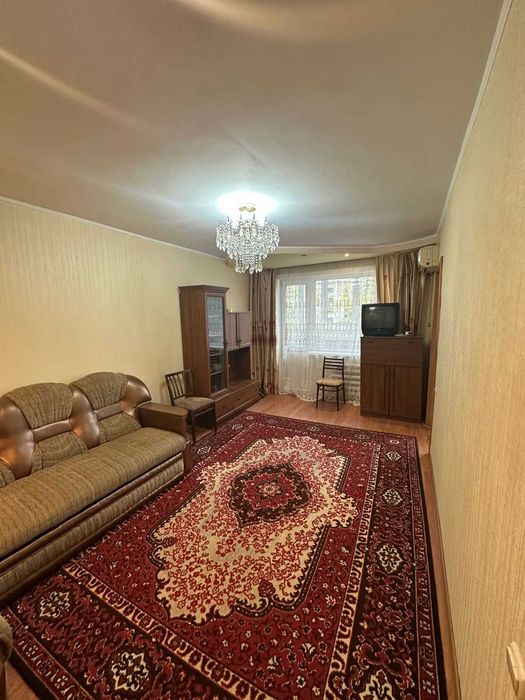 Продам 3-комн. квартиру, р-н Центр