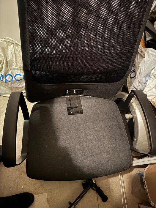 Офис стол Markus