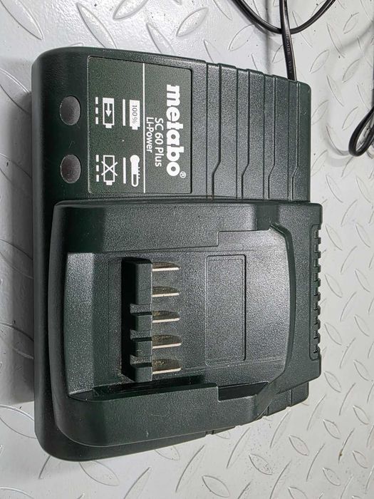 Metabo Зарядно устройство SC 60 Plus