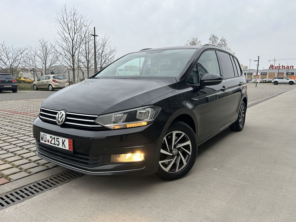 Vw Touran 2018 2.0 tdi ‘SOUND’