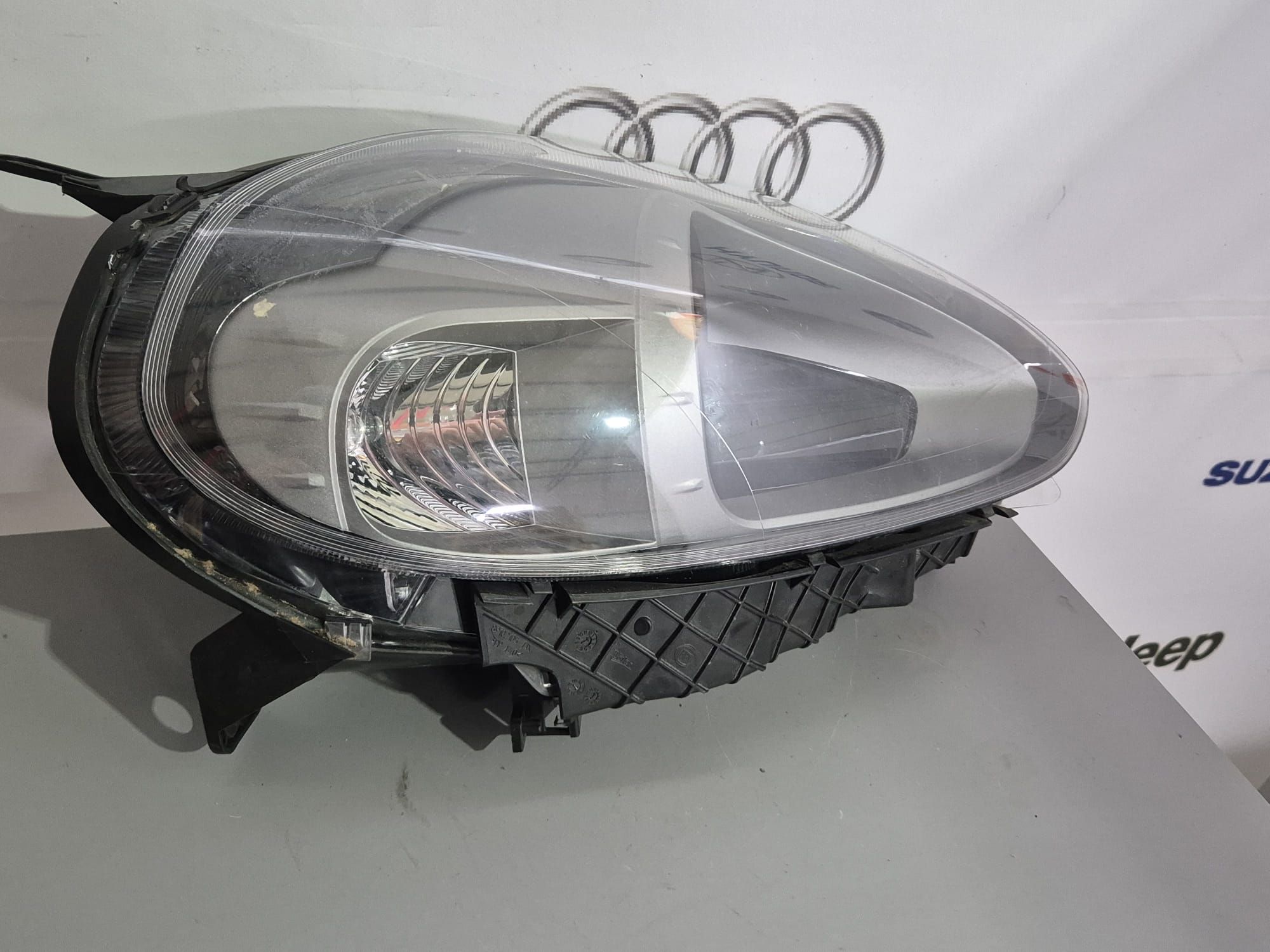 Far dreapta Fiat Punto Evo 2010-2014
