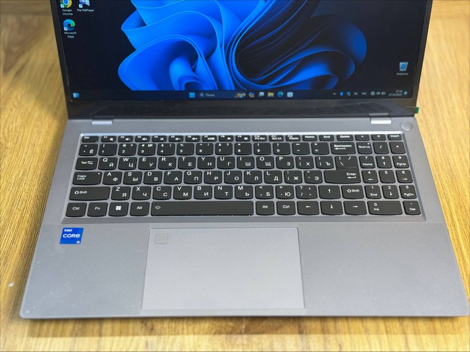 Yangi! Core i5 12600H  8/512 Nvme Barmoq skaneri, Podsvetka klaviatura