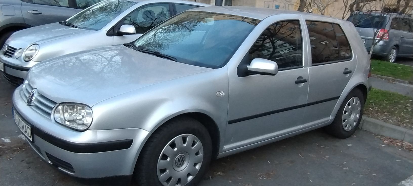 Wolskwagen Golf gaz și benzina