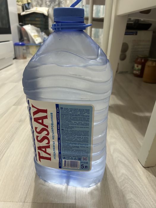 Бутылки пластиковые 5л, 6л, 8л (пустые) 40-50 штук