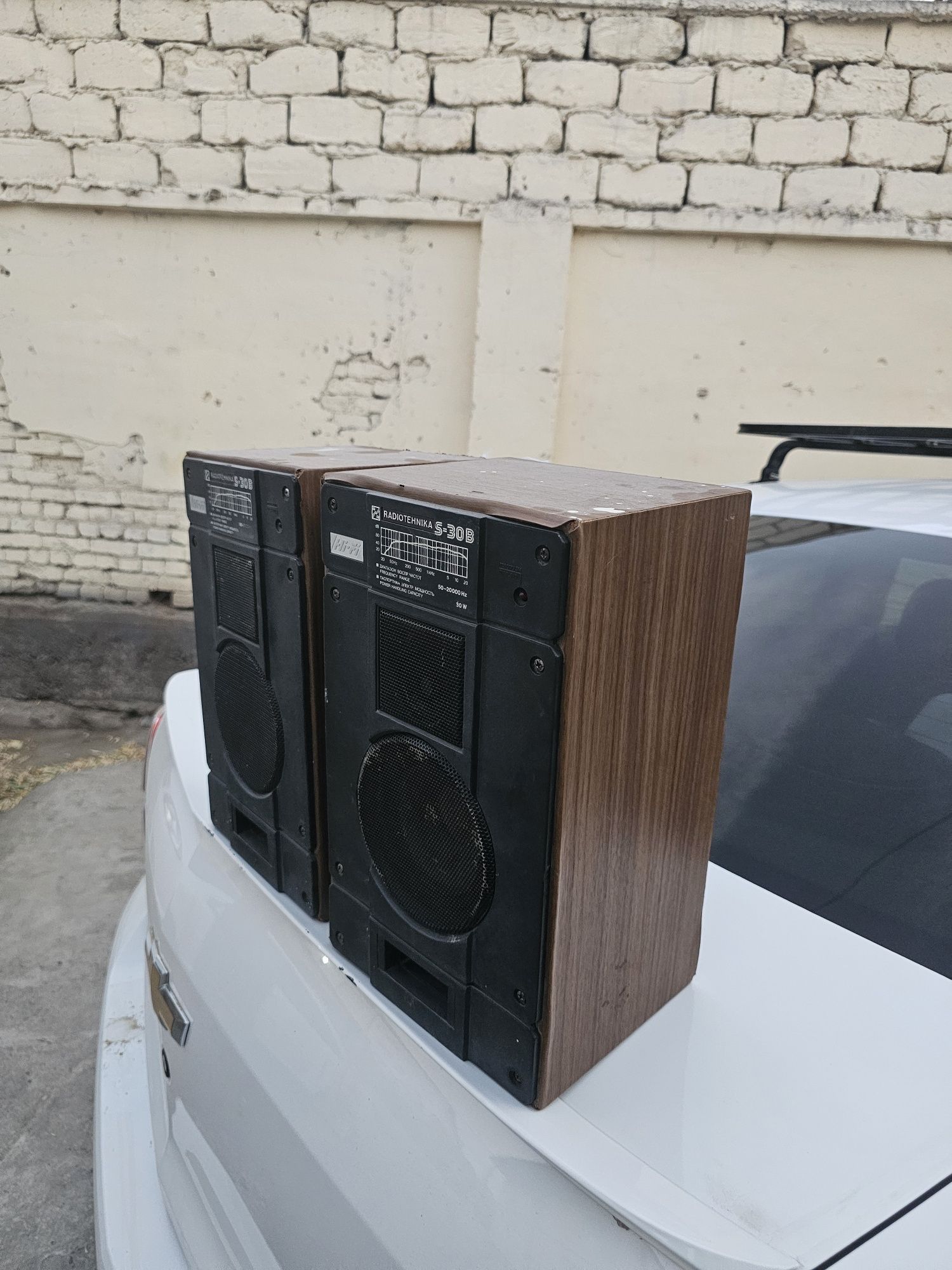 S 30 kalonka sotiladi