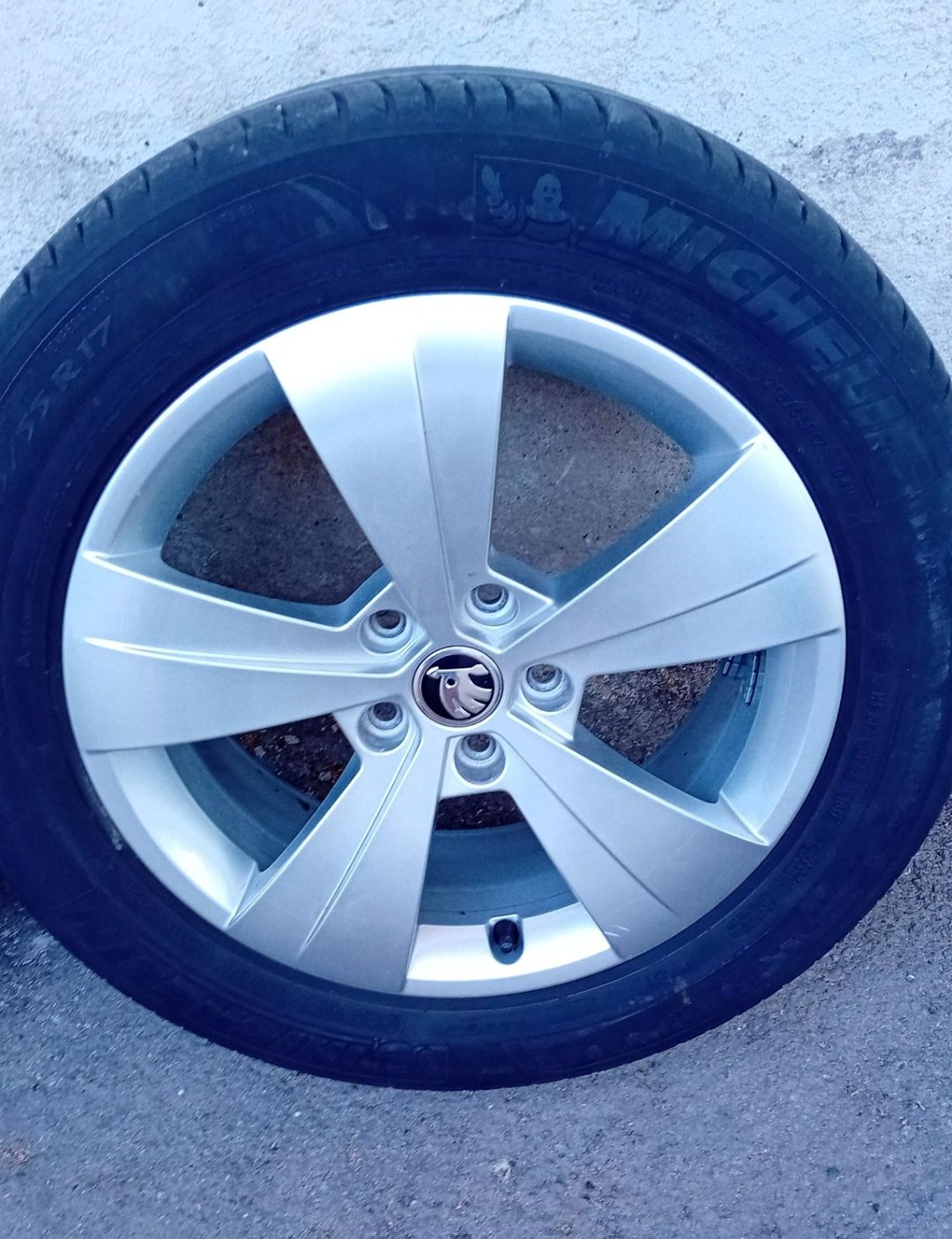 Jante skoda 5x112 17 originale bonus anvelope 215 55 17,bune
