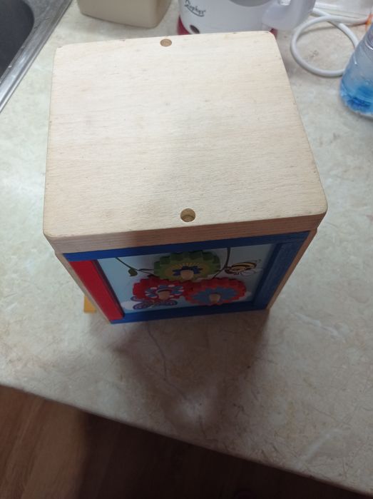 Интерактивен куб