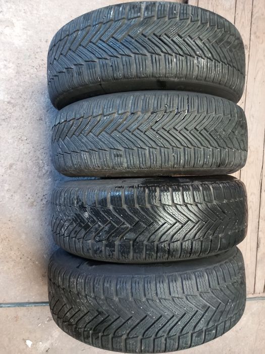 Jante hyundai r16 5x114.3 et 40 anvelope de iarna 205 60 16