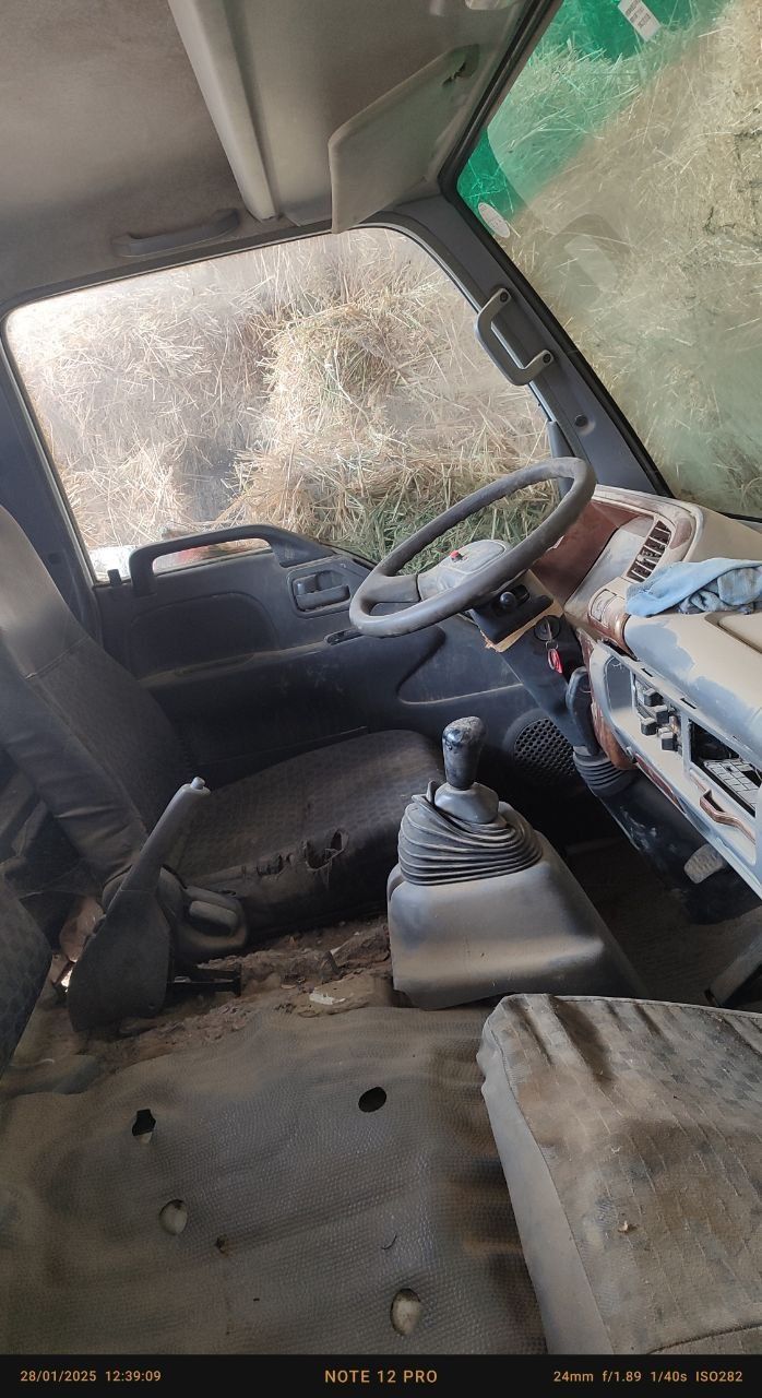 Isuzu butka kabina metan