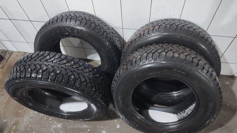 Шины Б/У NORDMAN 215/70/R16