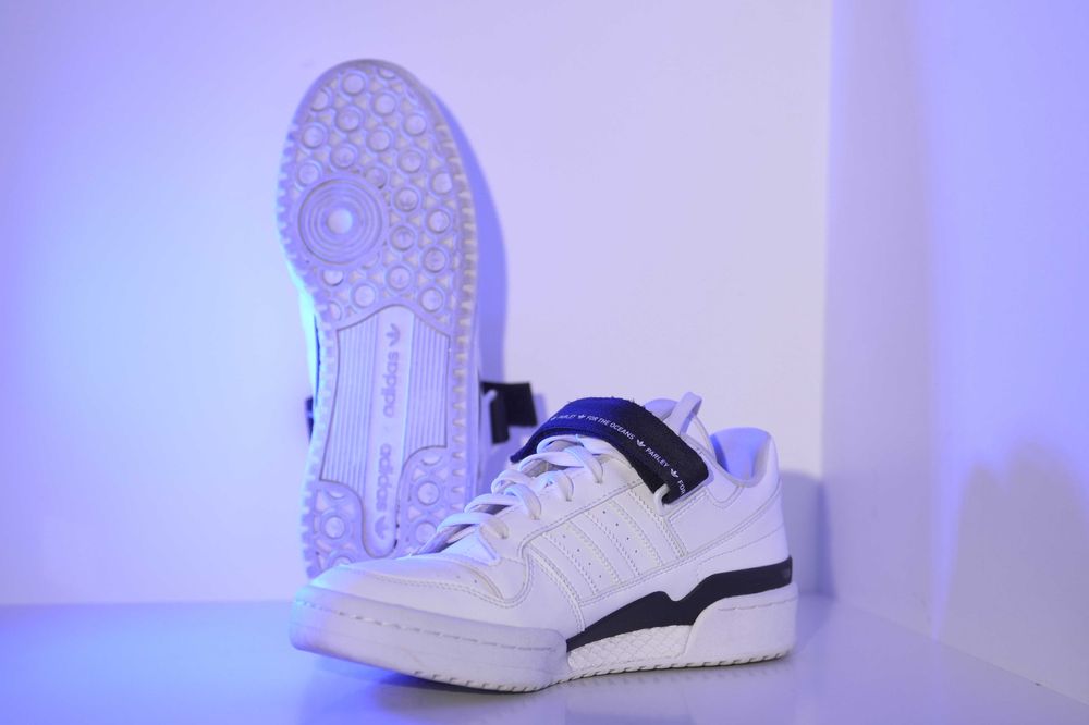 Adidasi ADIDAS marime 42