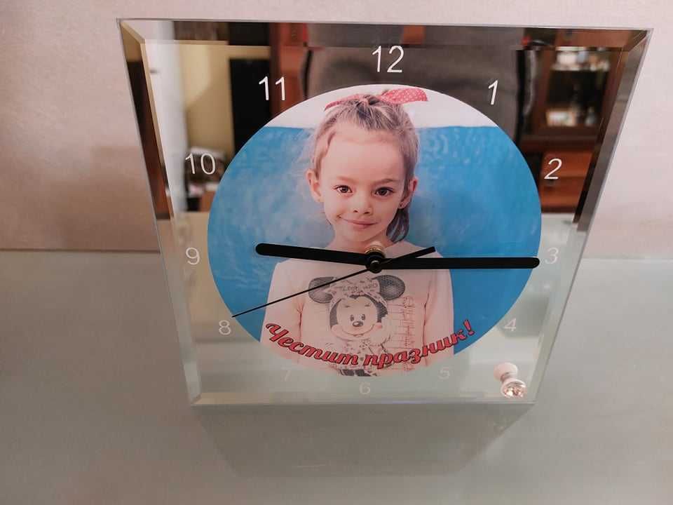 Часовник стъклен с ваша снимка и/или надпис