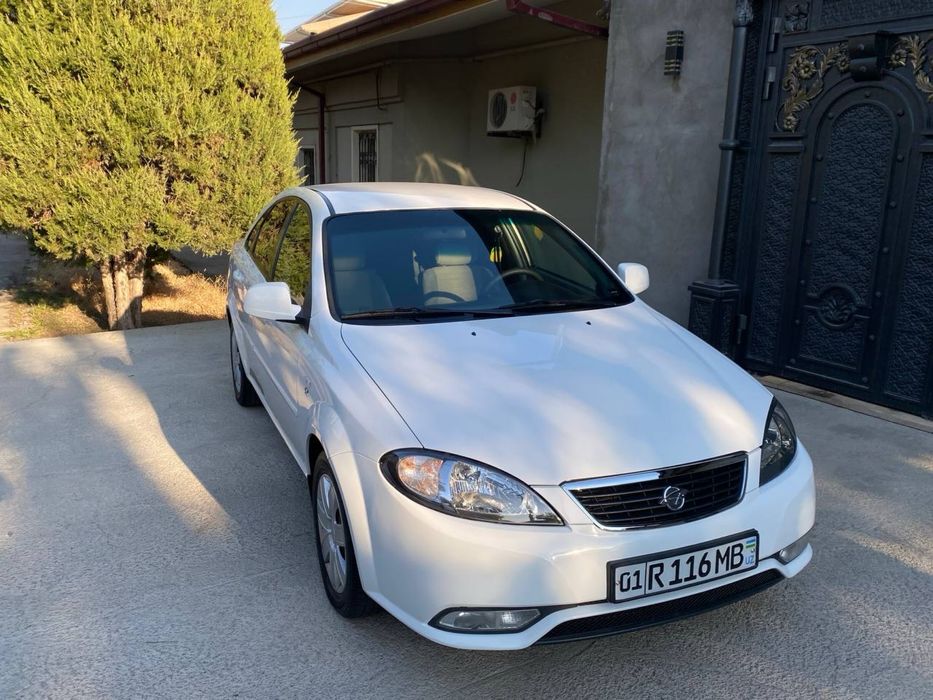 Продам Lacetti Gentra