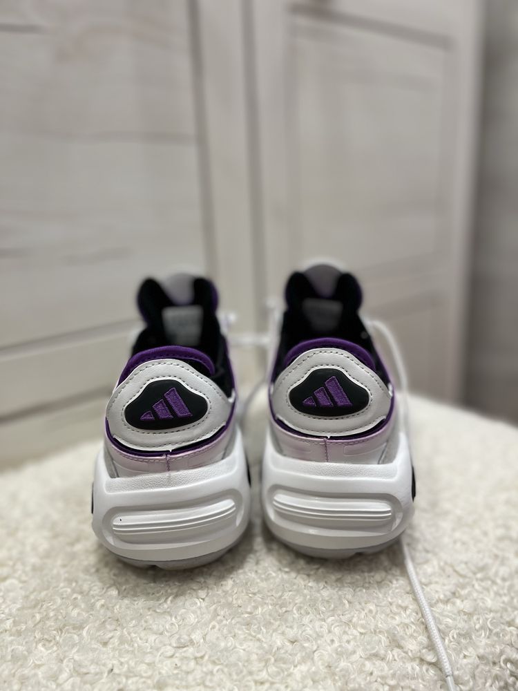 Маратонки Adidas