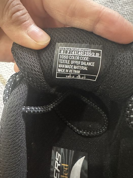 Продаются кроссовки