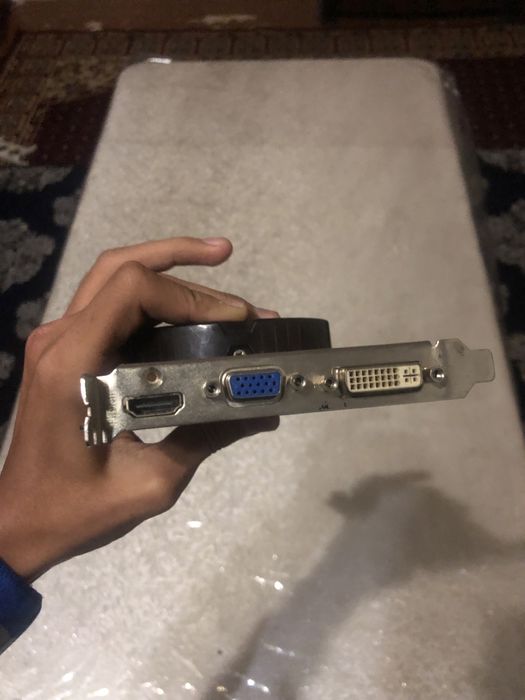 gts 250 1 gb 256 bit