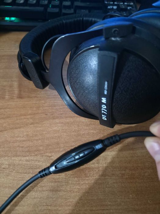 Наушники Beyerdynamic DT 770 M (80 Ohm)