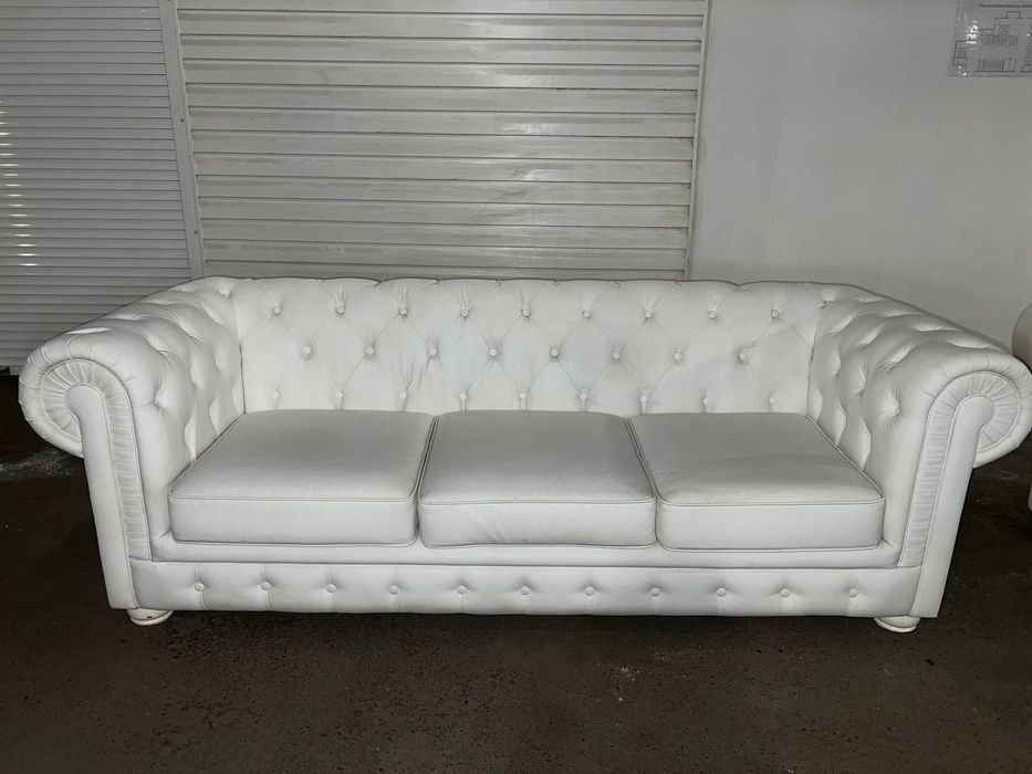 Диван и кресло Chester