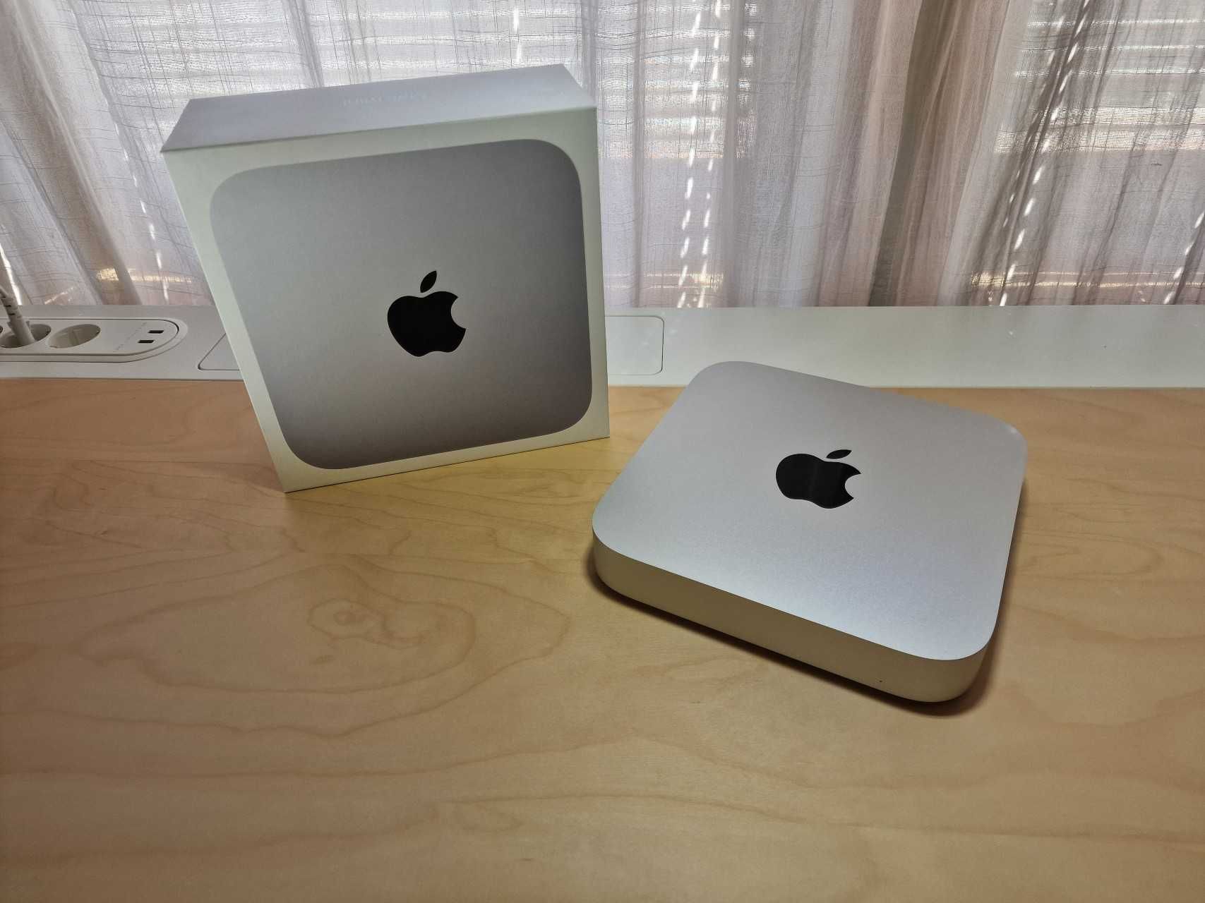 Apple Mac mini with Apple M1 Chip (8GB RAM, 256GB SSD) + KB & Mouse