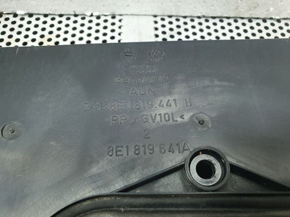 Carcasa filtru de polen AUDI A4 II Avant 8E5, B6 2000 - 2005 1.9 TDI AVF, AWX 8E1819641A