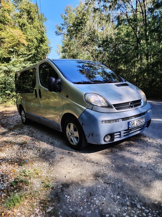 Opel vivaro 8+1 diesel 1.9 ( Nu Renault trafic sau primastar)