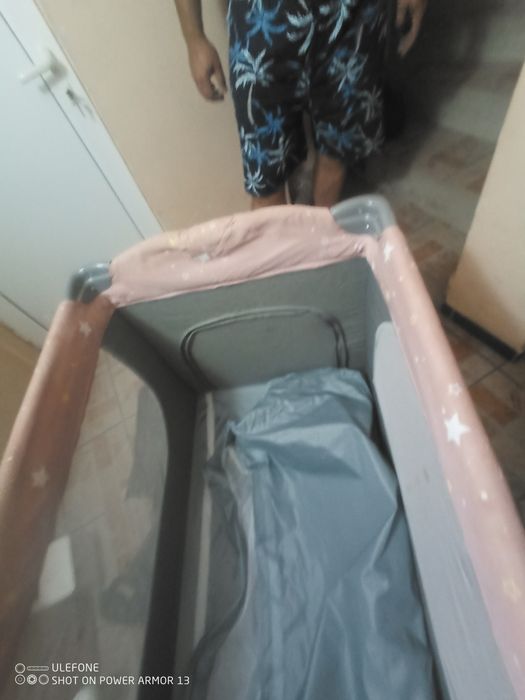 Детско сгъваемо легло в перфектно състояние.