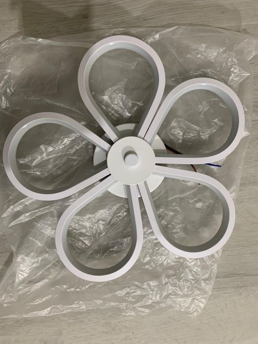 Aplica Led model Floral modern minimalist