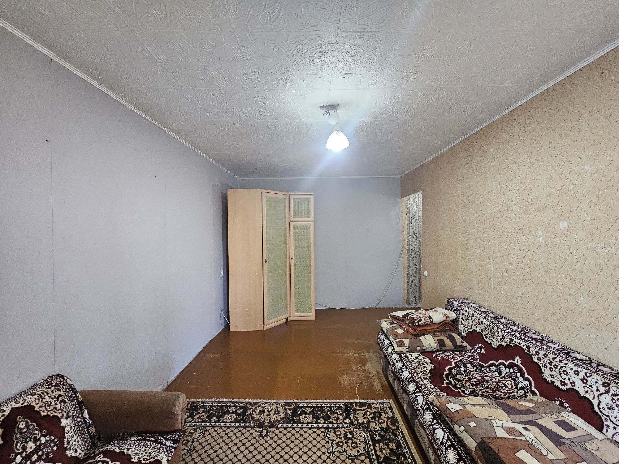 2к. Город. Продаю двухкомнатную квартиру в центре на пр.Абдирова, д.23