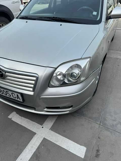 Реален автомобил Тойота Авенсис