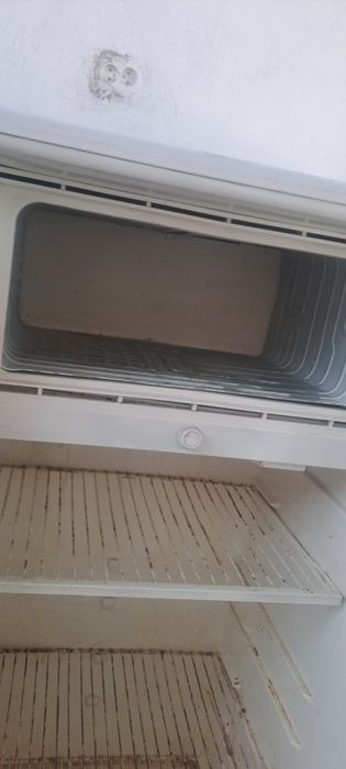 Xolodelniklar sotiladi sovetiski yaxshi xolatda ishlaydi
