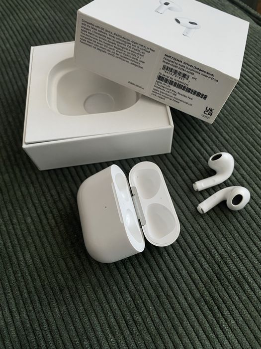 Apple AirPods 3rd Generation