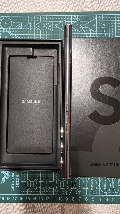 Samsung S22 Ultra, 12GB, 256GB ROM, fabricat in Coreea