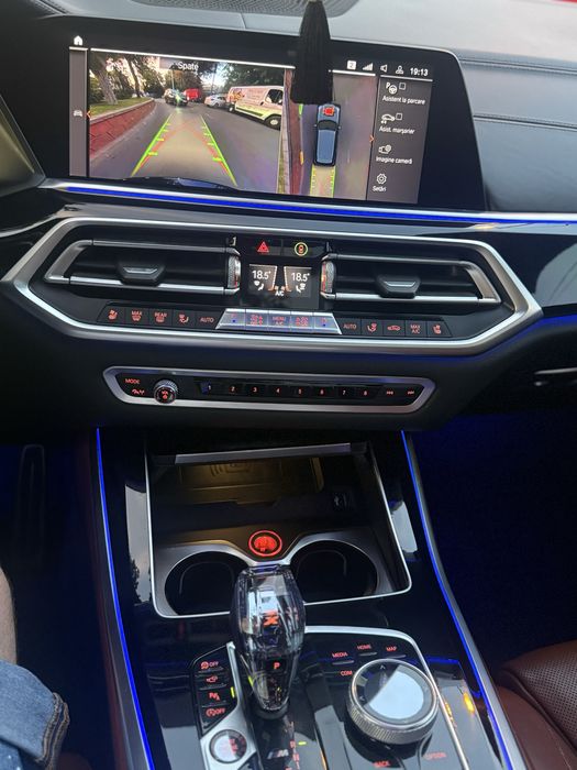 BMW X5/M50D/Individual/Sky Lounge/Faruri Laser/Cutie Swarovski/Full