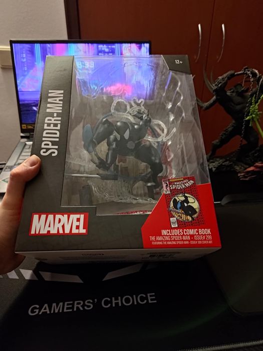 Black suit spider man 10 inch