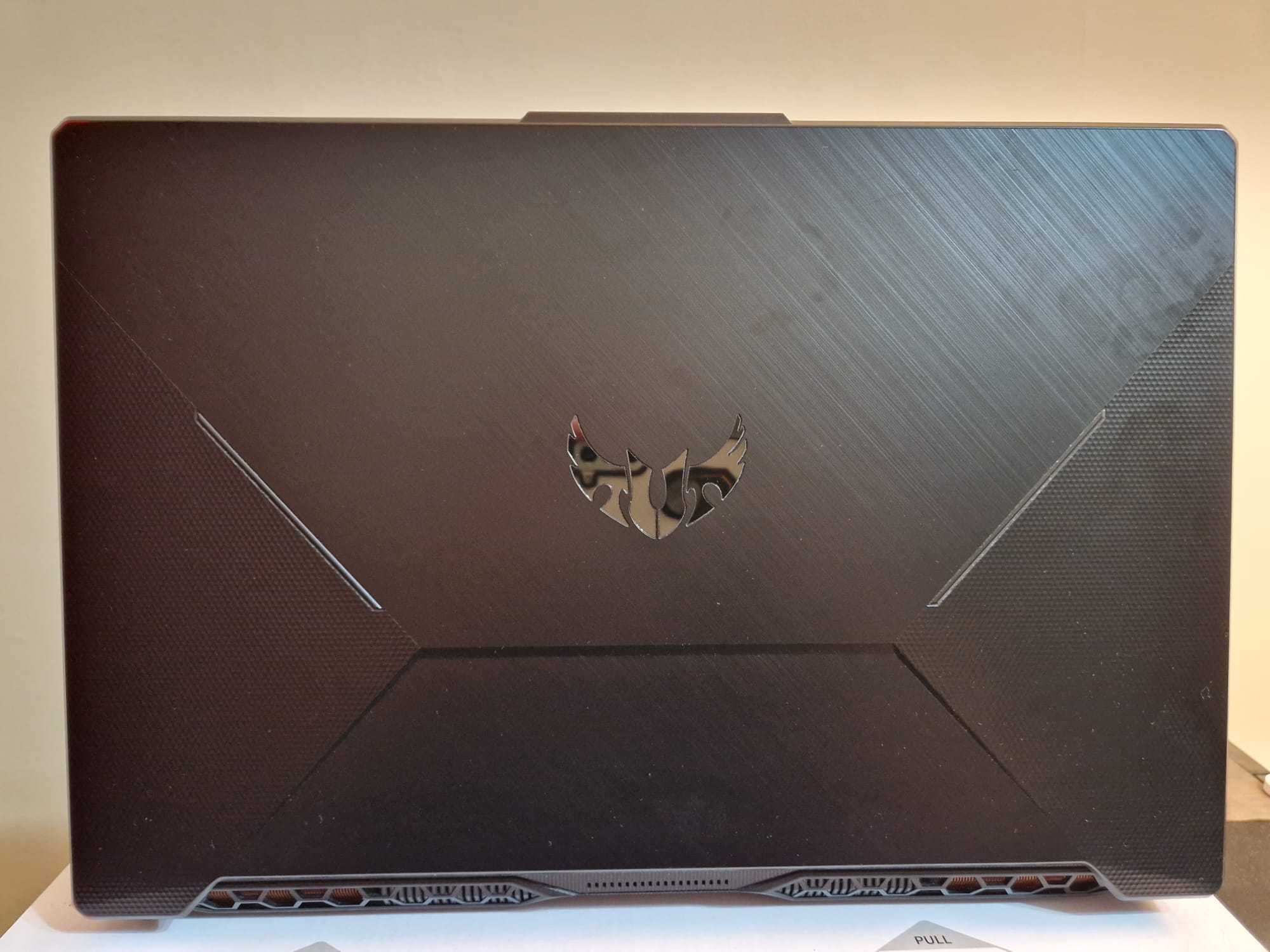 Laptop Gaming ASUS Ryzen 7 GTX 1660Ti 32GB RAM SSD 1TB / Cooler inclus