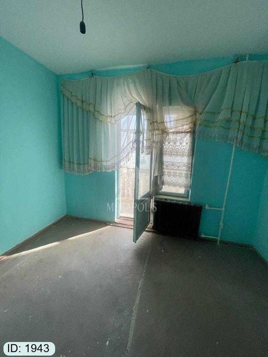 Dinamo kalso tarafda 3 xonali  120 oyga sotilai №1943